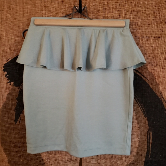 Forever 21 Mint Peplum Skirt - Picture 1 of 3